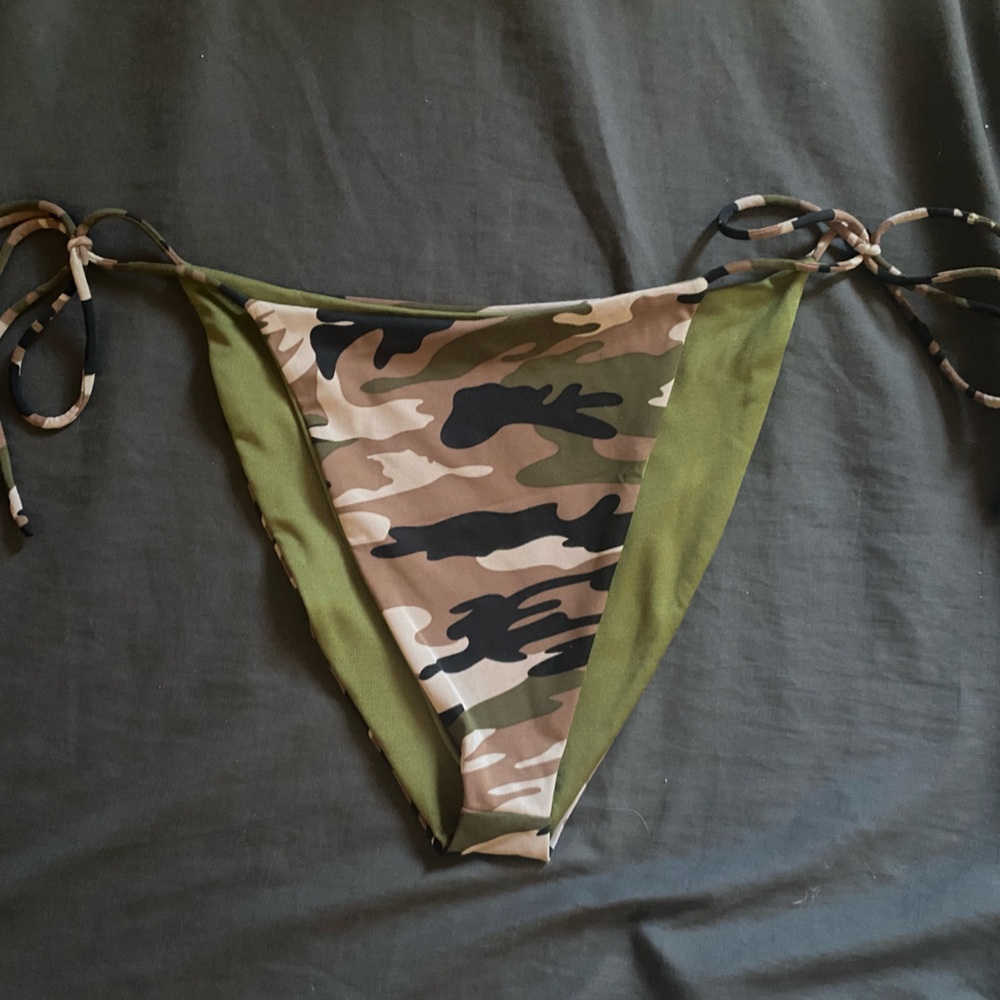 Superdown Midge bikini bottom